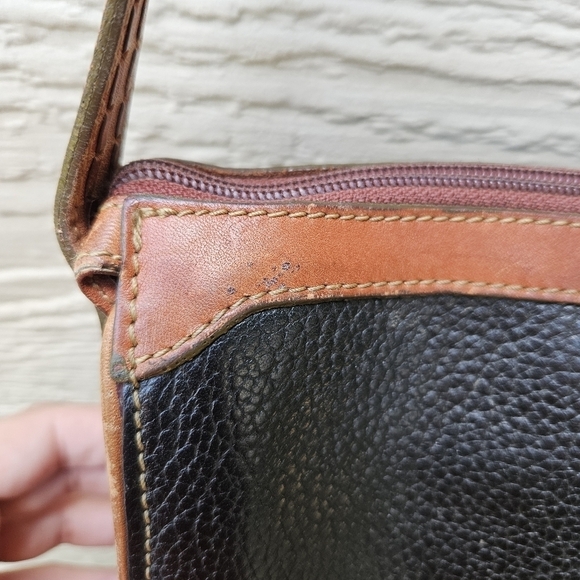 vintage Liz Claiborne black leather purse with brown trim - Picture 16 of 16